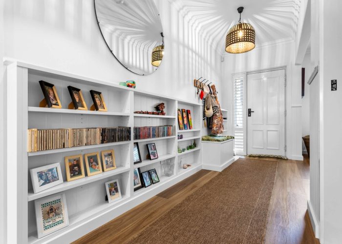 Bespoke_Entry_Cabinetry_IMG_4804